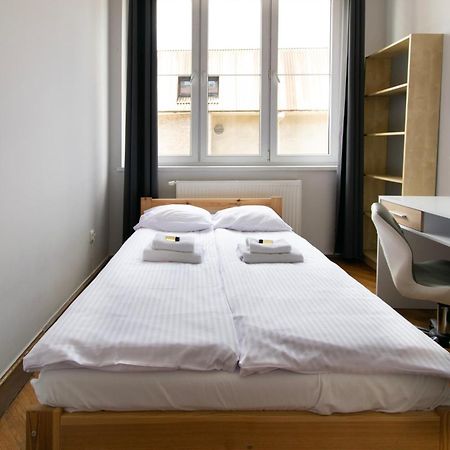 Retro Apartmentments Lobzowska Street 克拉科夫 外观 照片