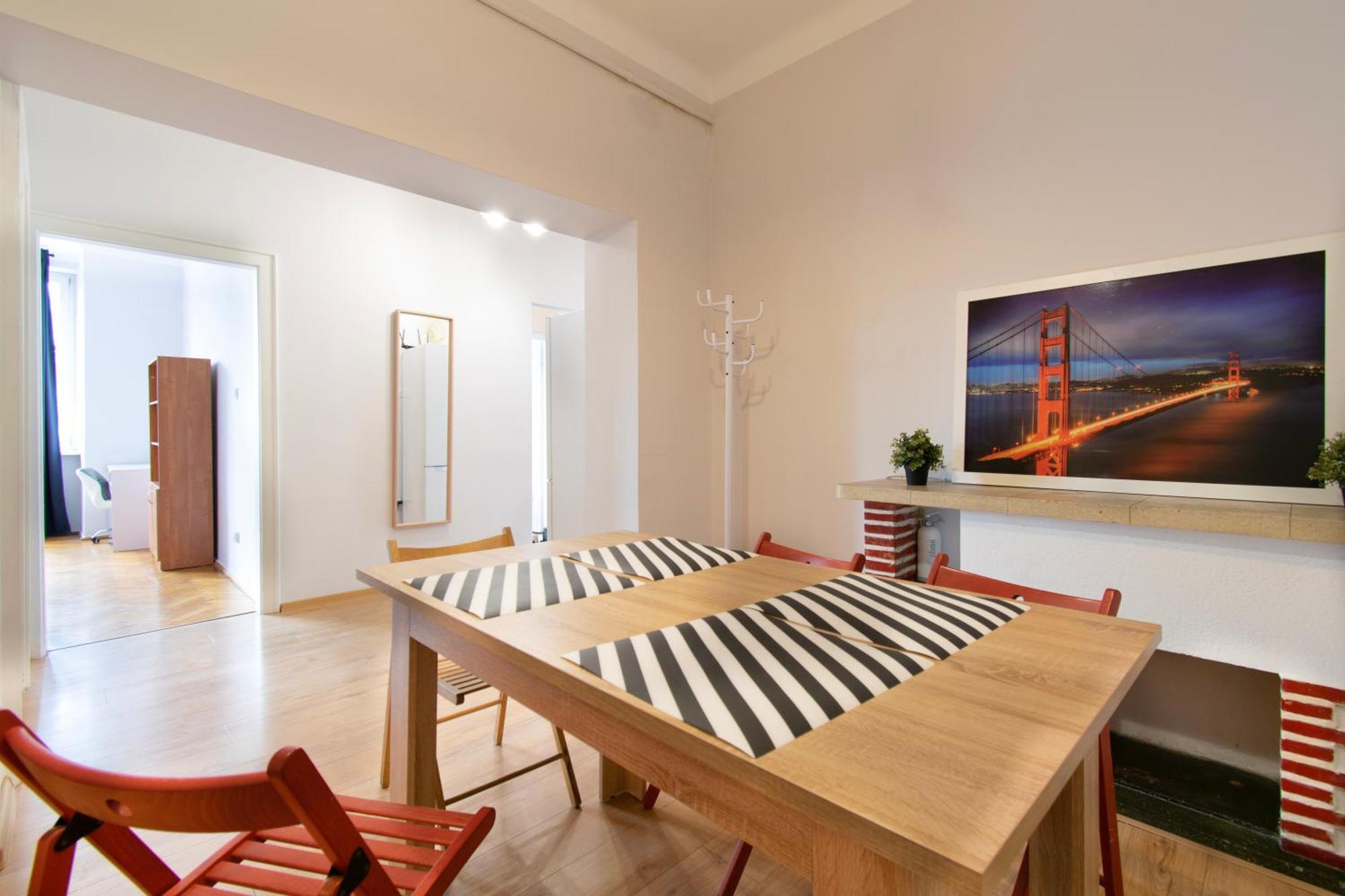 Retro Apartmentments Lobzowska Street 克拉科夫 外观 照片