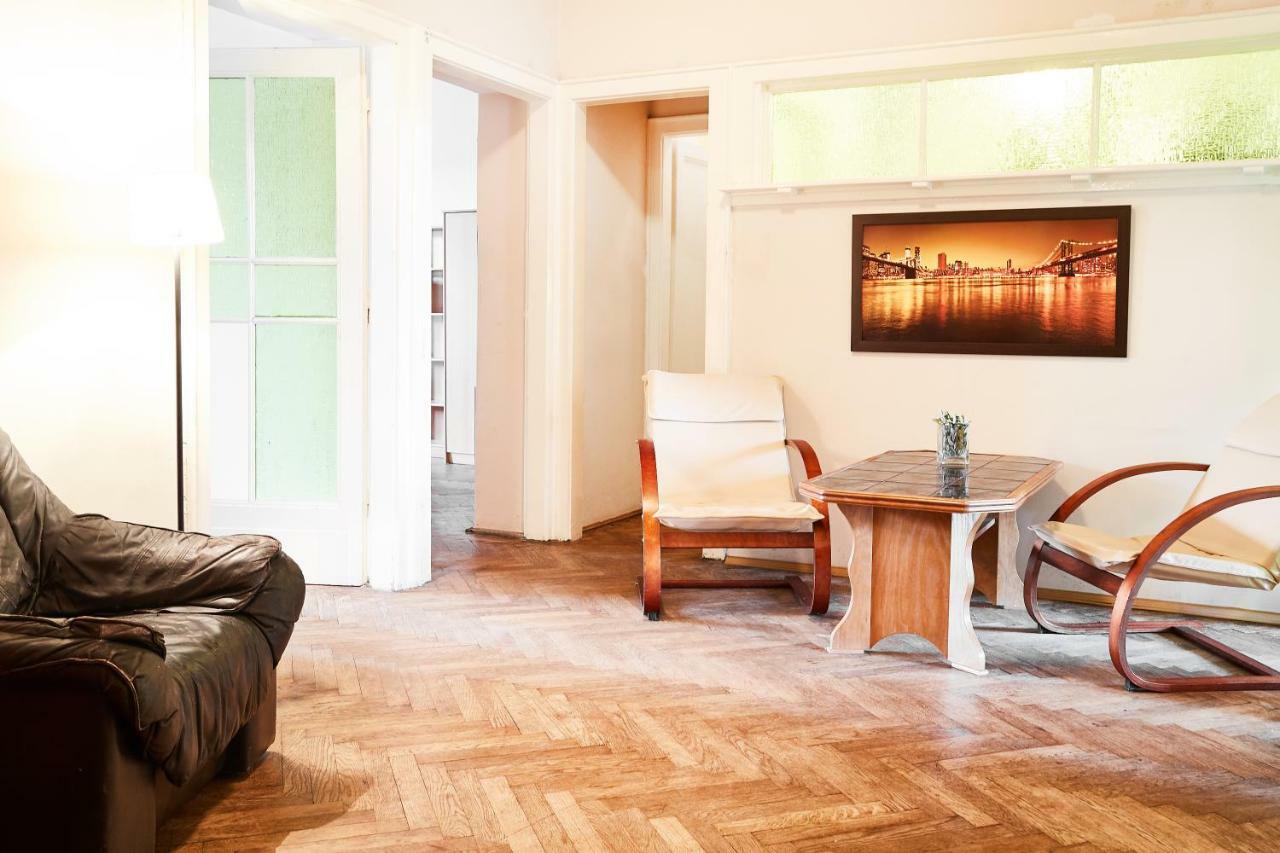 Retro Apartmentments Lobzowska Street 克拉科夫 外观 照片