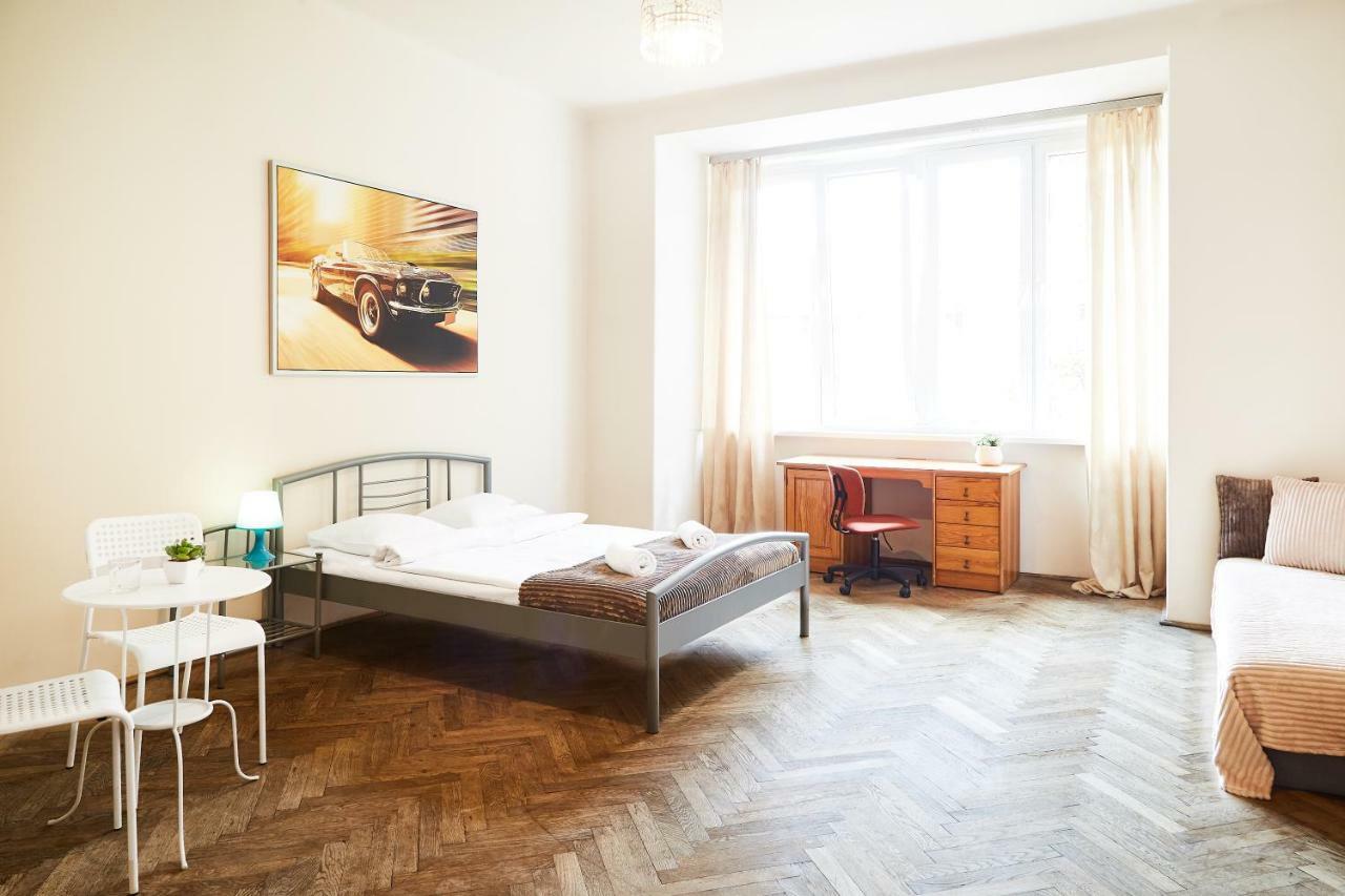 Retro Apartmentments Lobzowska Street 克拉科夫 外观 照片